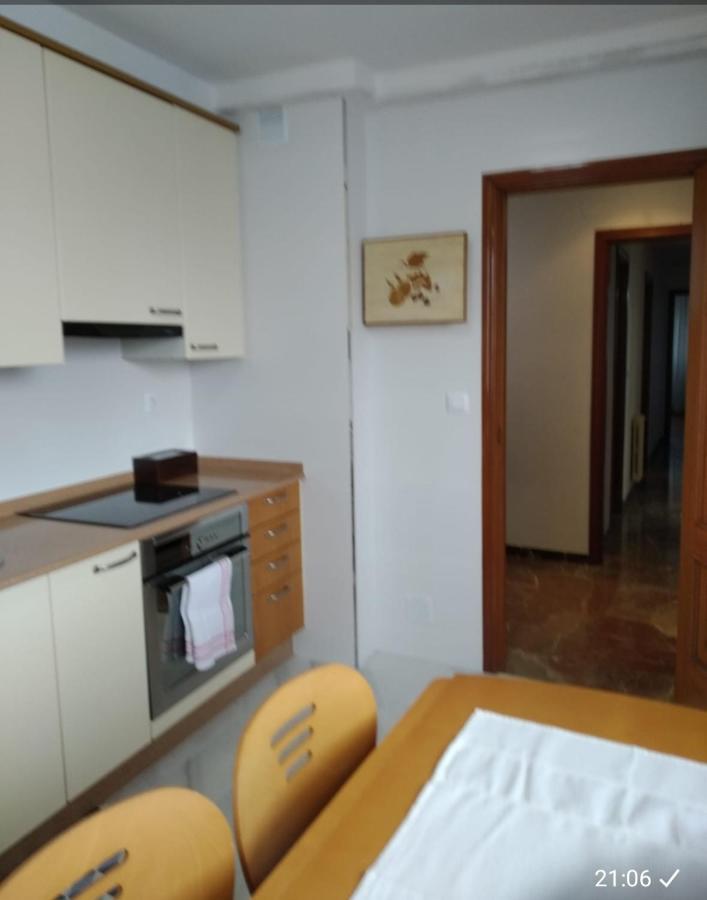 Apartamento Luminoso Con Buena Ubicacion Appartamento Pontevedra Esterno foto